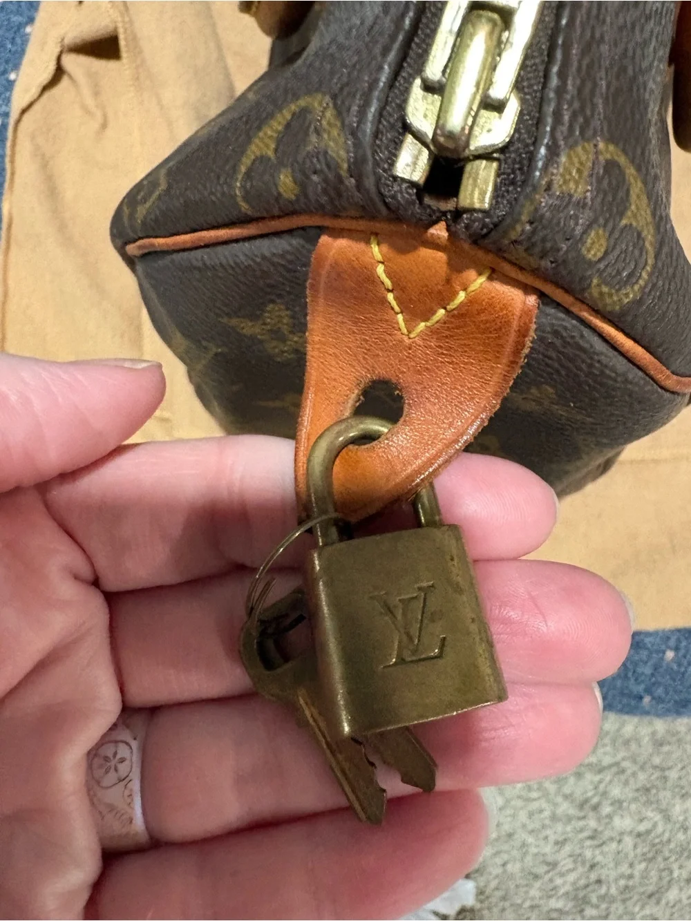 Louis Vuitton Monogram Speedy 25 Vintage 2002 Handbag Y2K